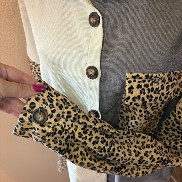 New SHEIN Shirt Two-Tone Leopard Button Down Cream Gray Ribbed Long Sleeve - Picture 10 of 14